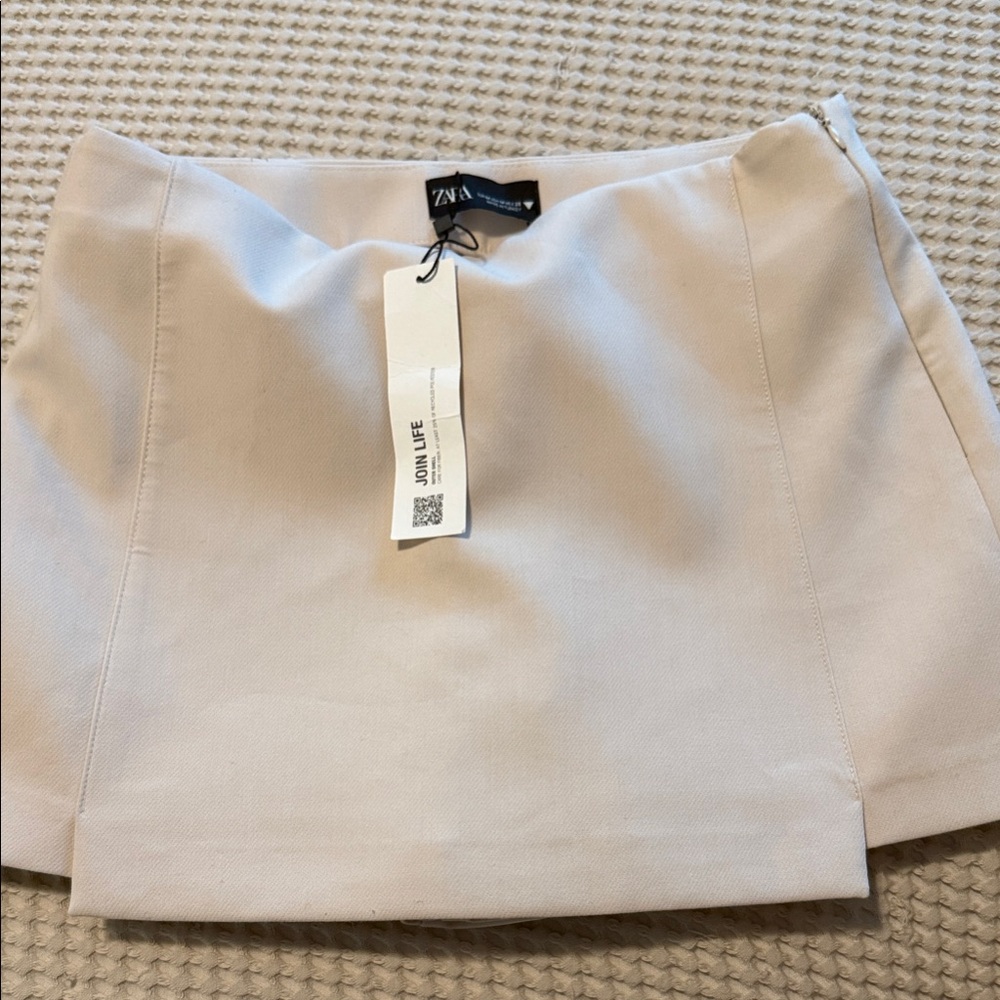Zara Women's Mini Skort in Light Beige
